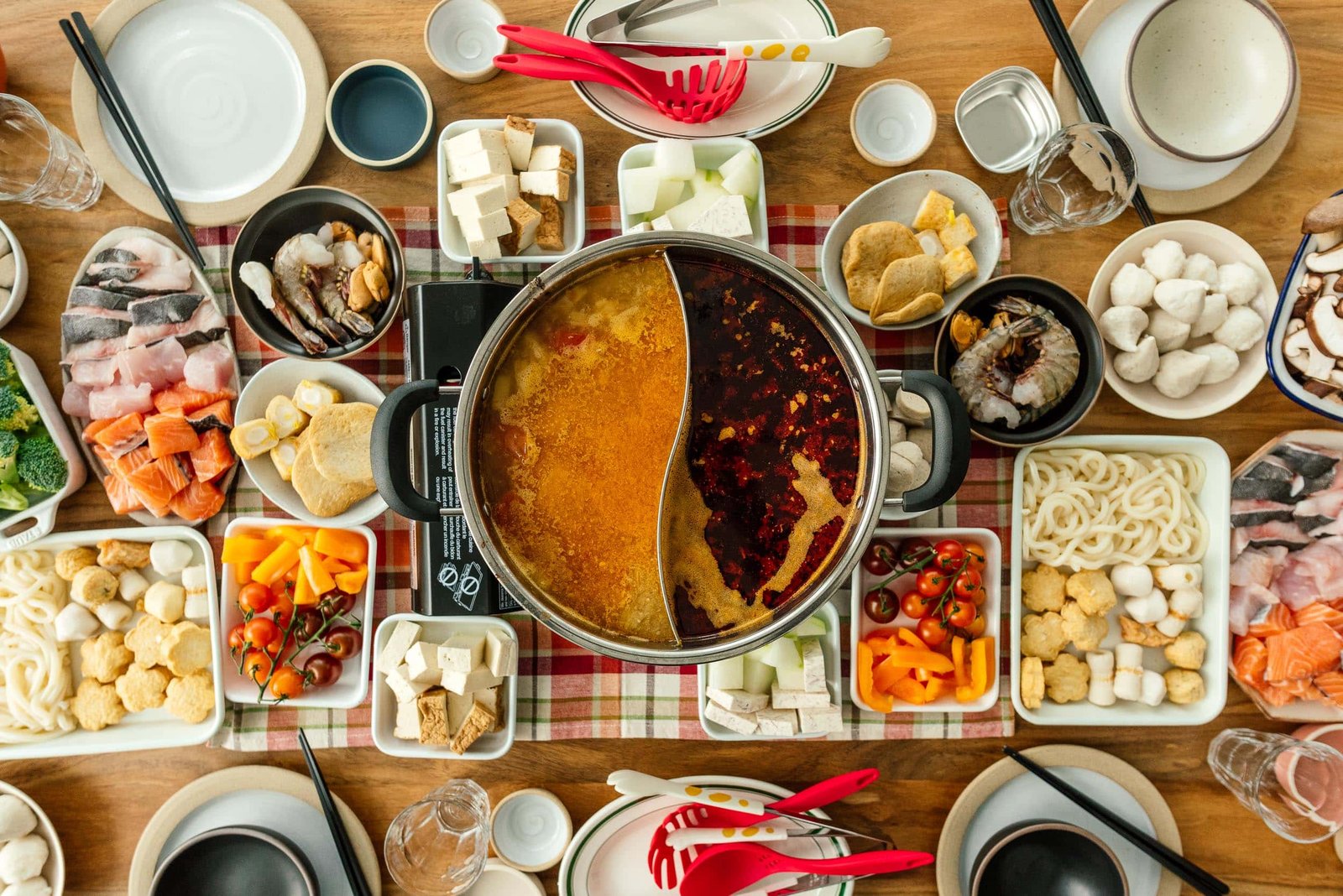 Which ingredients define Sichuan hot pot flavors?