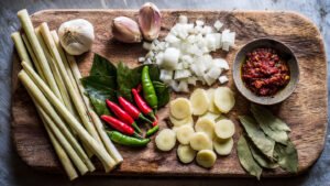 Which Spices Make Thai Tom Yum Soup Spicy and Flavorful? Key Aromatics and Heat Sources